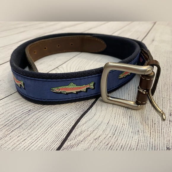 Vineyard Vines salmon belt - Picture 1 of 5